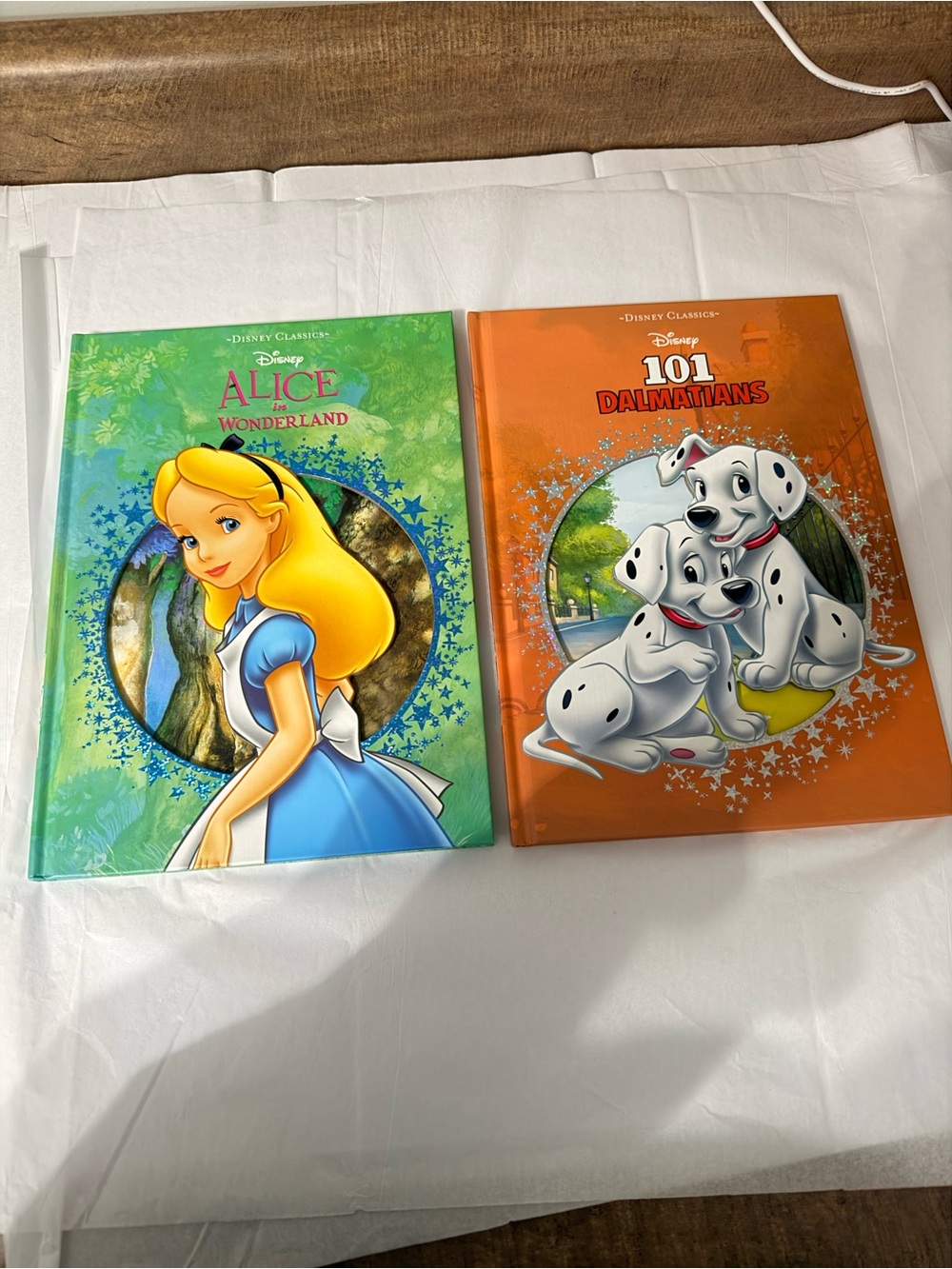 Disney Classics Hardcover Book Set Alice in Wonderland 101 Dalmatians